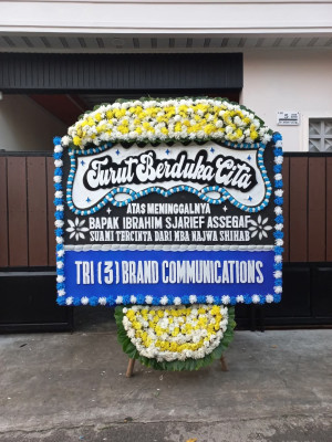 Papan Bunga Duka di Tumpung Ulung